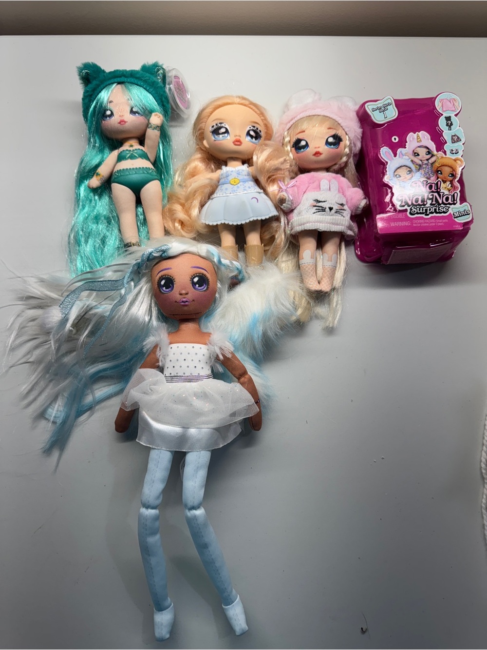 Na! Na! Na! Surprise Dolls Pack - Assorted & etras.